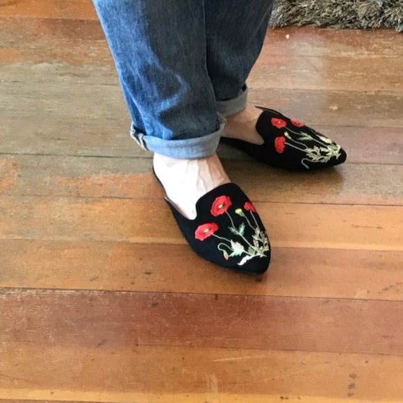 Black embroidered mules - Picture 2 of 2